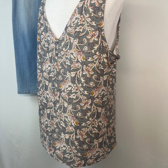 Daytrip by Buckle Floral Lace Trim Top – Size Small – Excellent Condition! - Picture 5 of 10